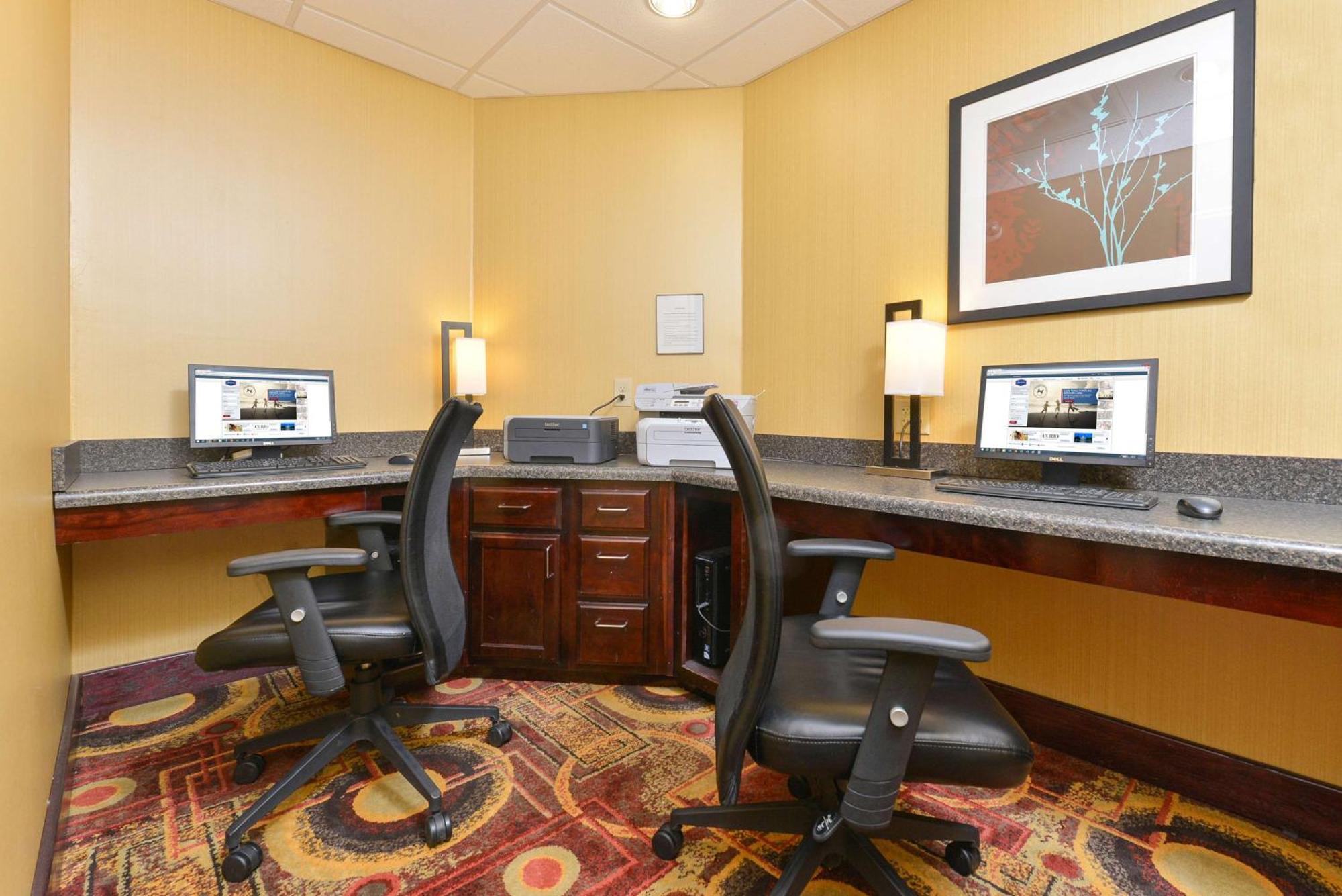 Hampton Inn Muscatine Экстерьер фото