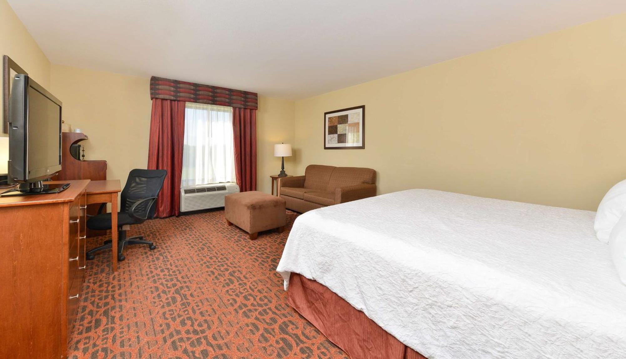 Hampton Inn Muscatine Экстерьер фото